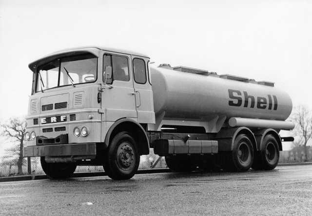 1970s ERF 3-Axle Gas Oil Transport Tanker Truck Press Photo & Rel 0004 - Shell