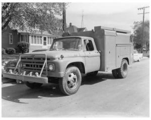 1961 Ford F-600 Truck with Pierce Body Press Photo 0265