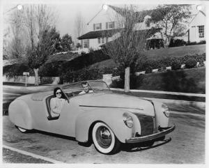 1939-1940 Coachcraft Mercury Roadster Press Photo 0119 - Doorless Wonder