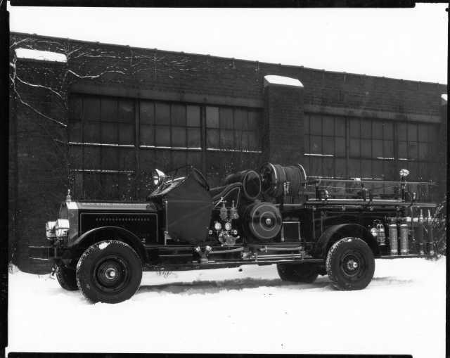 1925-1928 Mack Series 21 Truck Press Photo 0173 - Bay Fire Department