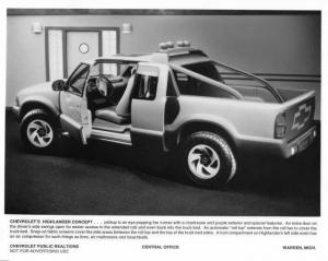 1993 Chevrolet Highlander Concept Press Photo 0298