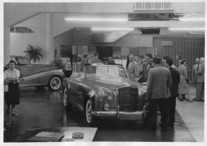 1956 Foreign Motors Inc Dealership & Showroom Press Photos 0004 - Rolls Bentley