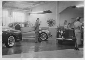 1956 Foreign Motors Inc Dealership & Showroom Press Photos 0004 - Rolls Bentley