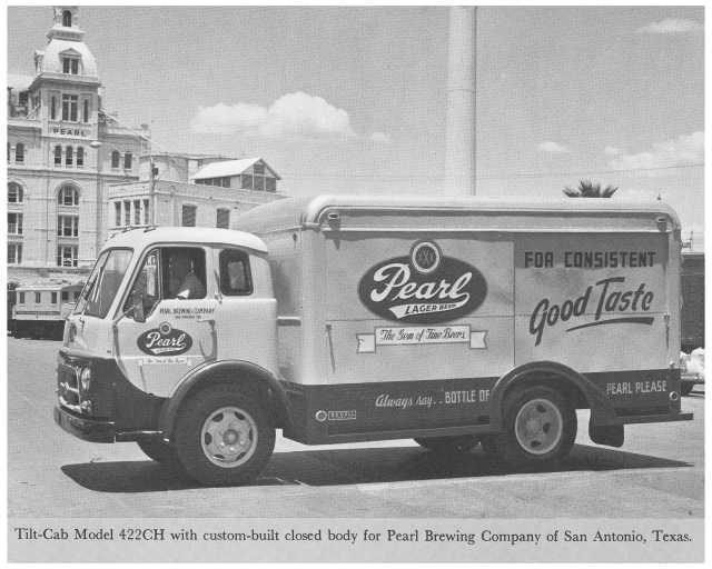 1953-1955 Diamond T 422CH Tilt-Cab Truck Press Photo 0018 - Pearl Lager Beer