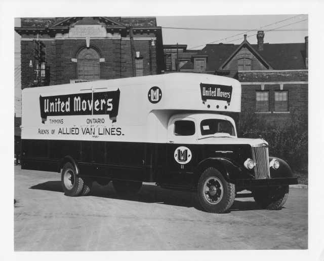 1940s White WB-28 Box Truck Press Photo 0053 - United Movers - Allied Van Lines