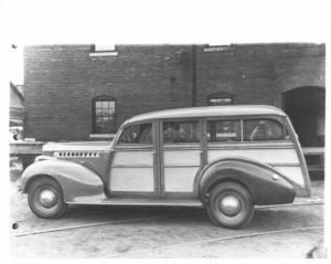 1940 Packard with Hercules Body Woody Station Wagon Press Photo 0027