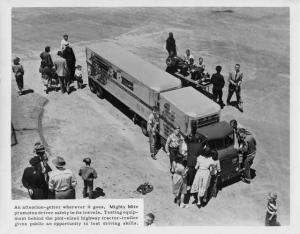 1948-1950 Peterbilt 350 1/2 Scale Replica the Mighty Mite Press Photo 0001 - PIE
