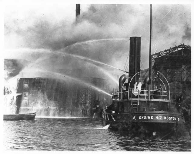 1940s Boston Fire Department Boat Engine No 47 Press Photo 0055