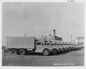 1952 Mack Box Truck USN Military Fleet Press Photo 0210