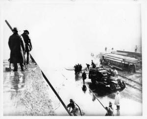 1920s American LaFrance Fire Truck on the Scene Press Photo 0067