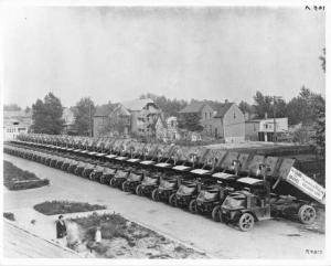 1920s Mack Dump Truck Fleet Press Photo 0233 - Wilcox Sand & Gravel