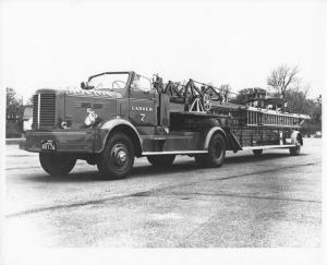 1950s FWD Fire Truck Press Photo 0073 - Boston - Ladder 7
