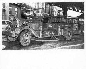 1931 American LaFrance Fire Truck Press Photo 0076 - Boston - Engine 34