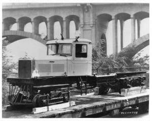 1937 Mack BX Rail Car Truck Press Photo 0240