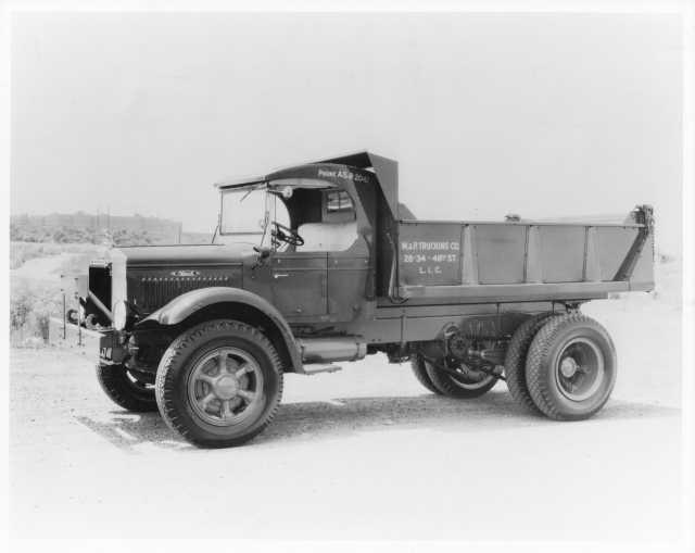 1930s Mack Dump Truck Press Photo 0244 - M&P Trucking Company