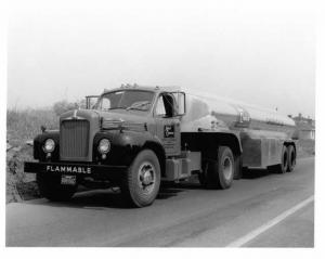 1955 Mack B68 Tanker Truck Press Photo 0245 - Allied Chemical - Malden MA