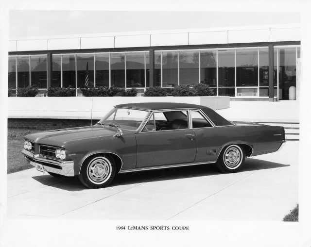 1964 Pontiac LeMans Sport Coupe with 326 Press Photo and Release 0084