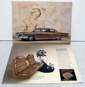 1969 Cadillac Dealer Large Prestige Sales Brochure Oversized Fleetwood DeVille