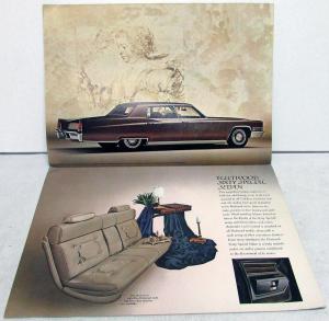 1969 Cadillac Dealer Large Prestige Sales Brochure Oversized Fleetwood DeVille