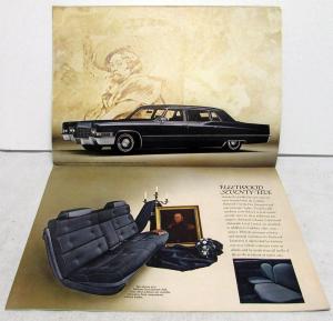 1969 Cadillac Dealer Large Prestige Sales Brochure Oversized Fleetwood DeVille
