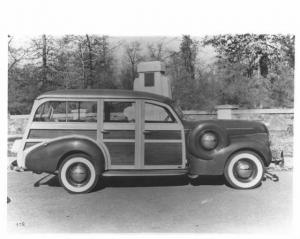 1940 Pontiac Sedan Delivery Woody Wagon with Hercules Body Press Photo 0086