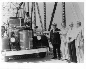 1930 Ward LaFrance What Time is It Fire Truck Press Photo 0004
