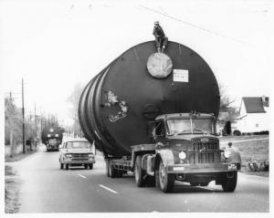 1951 Autocar Trucks Press Photo 0051 - Transporting MA Engineering Co Tanks