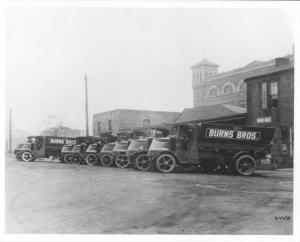 1928 Mack AC Truck Fleet Press Photo 0291 - Burns Bros Coal