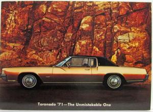 1971 Oldsmobile Ninety-Eight and Toronado Postcards Lot