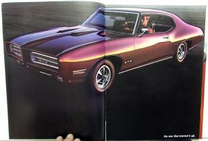 1969 Pontiac GTO Firebird The Judge Performance RoadTest Sales Brochure Original