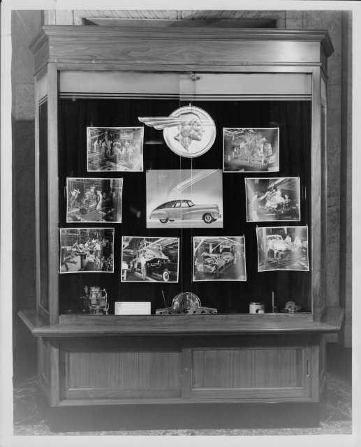 1947 Pontiac Ads in Christian Science Monitor Display Case Photo 0018