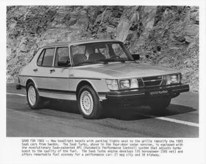 1983 Saab 900 Turbo Four-Door Sedan Press Photo 0029