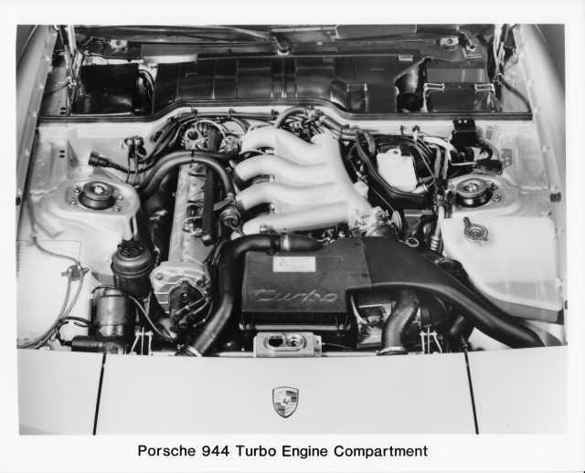 1986 Porsche 944 Turbo Engine Compartment Press Photo 0013