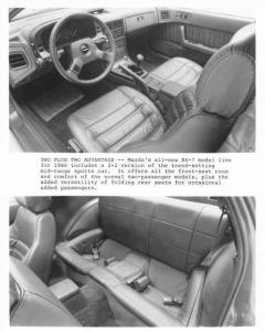 1986 Mazda RX-7 2+2 Interior Press Photo 0042