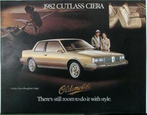 1982 Oldsmobile Cutlass Ciera Front Wheel Drive CANADIAN Sales Brochure Folder