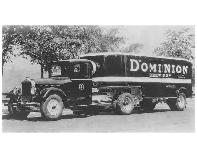 1940s White Truck Model 621 Tractor Photo Dominion Brewery Toronto Canada 0141