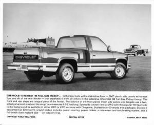1988 Chevrolet Sportside Full-Size Pickup Press Photo 0342