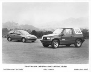 1989 Geo Metro and Tracker Press Photo 0007