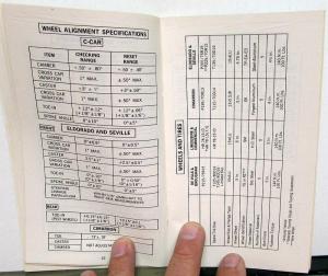 1983 Cadillac Dealer Pocket Product Information Models Specifications Booklet