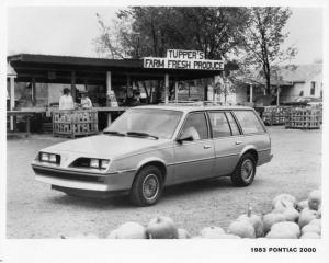 1983 Pontiac 2000 Station Wagon Press Photo 0108