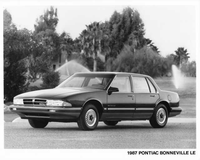 1987 Pontiac Bonneville LE Press Photo 0116