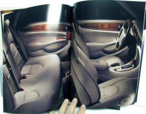 2000 Jaguar Dealer Prestige Sales Brochure XK8 XJ8 Vanden Plas XJR
