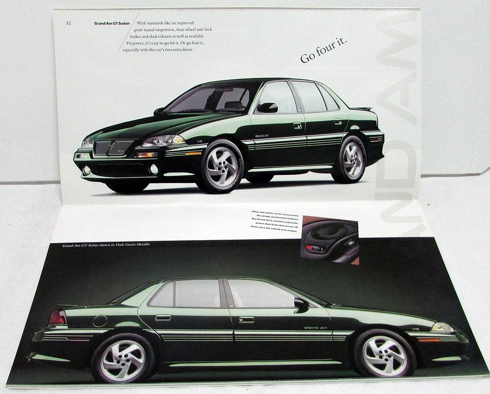 MINT 1995 Pontic brochure W/Color chart 
