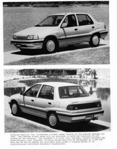 1990 Daihatsu Charade 4-Door Sedan Press Photo 0002