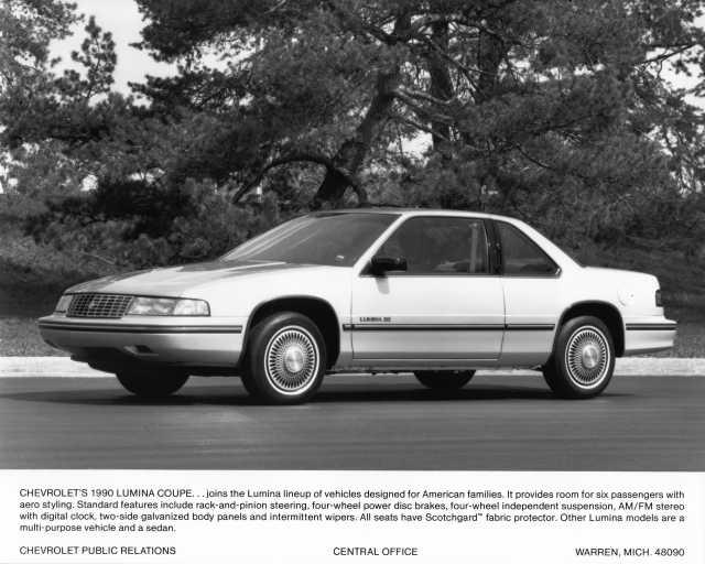 1990 Chevrolet Lumina Coupe Press Photo 0382