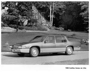 1989 Cadillac Sedan DeVille Press Photo 0158