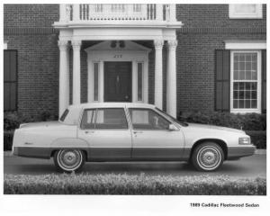 1989 Cadillac Fleetwood Sedan Press Photo 0160