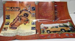 2000 Chevrolet Suburban Dealer Sales Brochure Folder Poster 1935-2000 Best Yet
