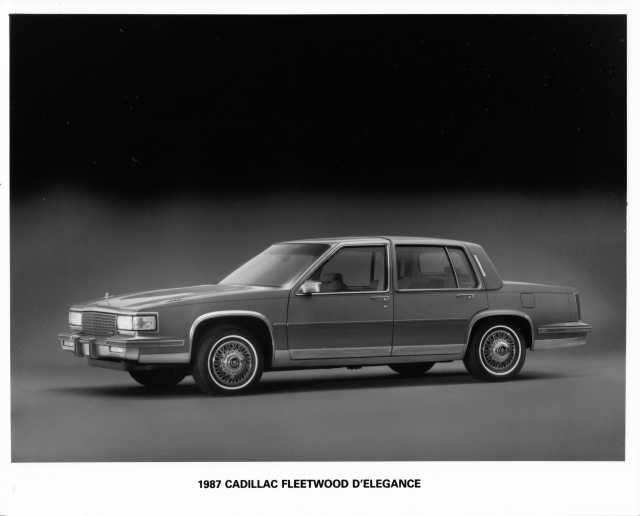 1987 Cadillac Fleetwood DElegance Press Photo 0169