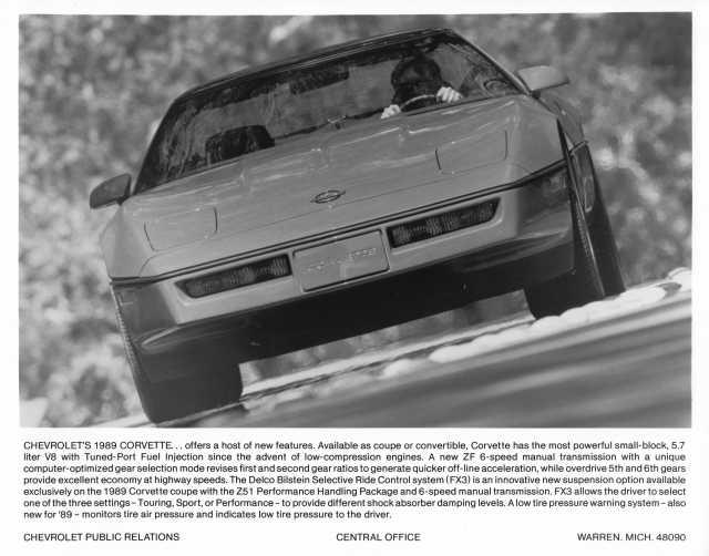 1989 Chevrolet Corvette Press Photo 0443